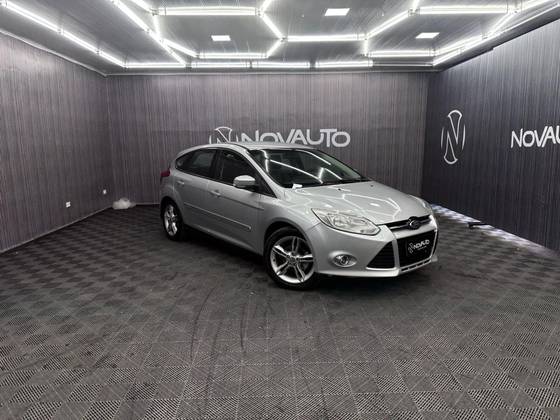 FORD FOCUS 2.0 SE 16V FLEX 4P POWERSHIFT FORD FOCUS 2.0 SE 16V FLEX 4P POWERSHIFT